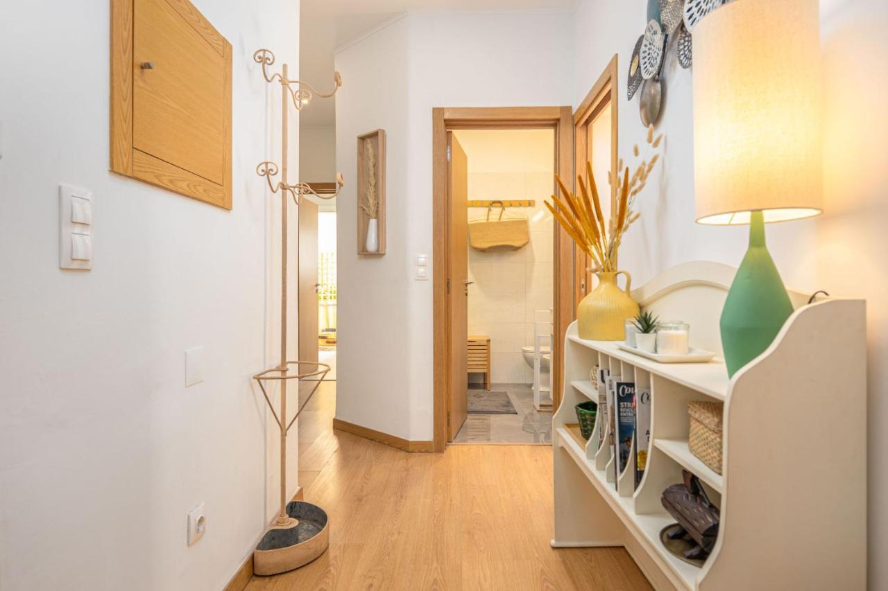 Serene 2bdr W/ Patio By Lovelystay * Lissabon